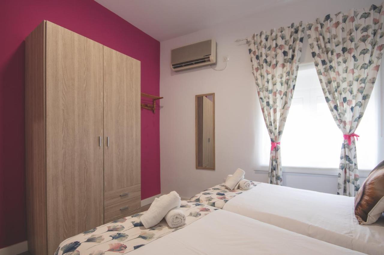 Apartamentos Coso De San Albin Mérida Ngoại thất bức ảnh