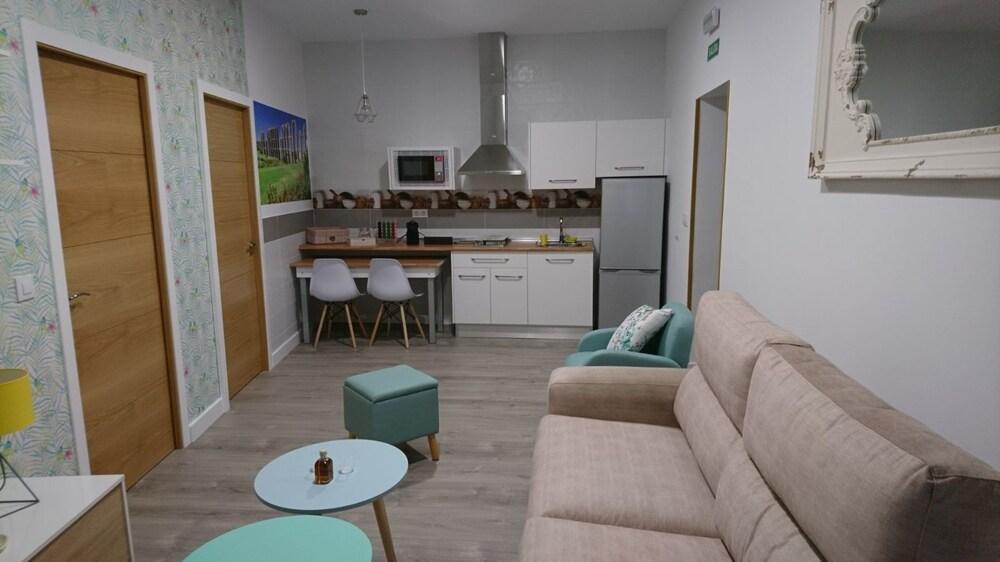 Apartamentos Coso De San Albin Mérida Ngoại thất bức ảnh